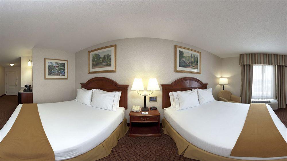 Hotel Express & - Sharon-hermitage By Ihg West Middlesex