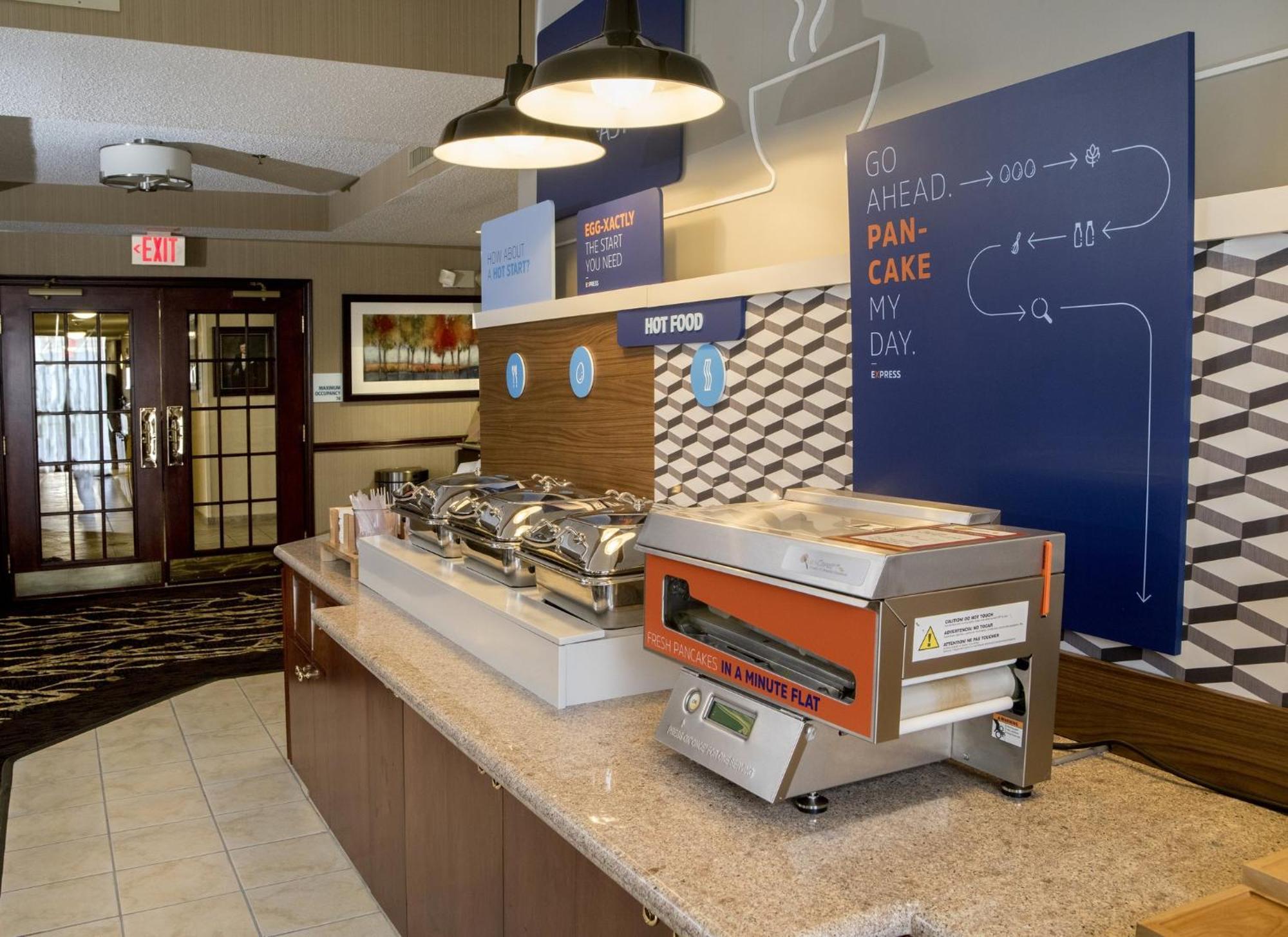 Express & - Sharon-hermitage By Ihg Hotel West Middlesex