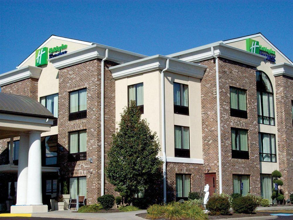 Express & - Sharon-hermitage By Ihg 2* West Middlesex