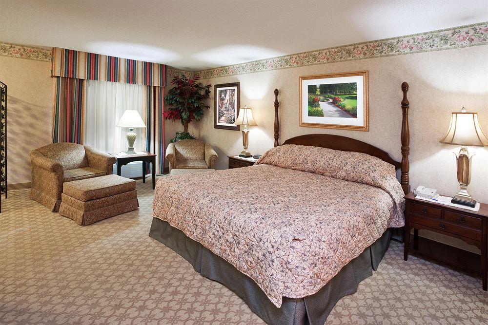 Express & - Sharon-hermitage By Ihg 2*